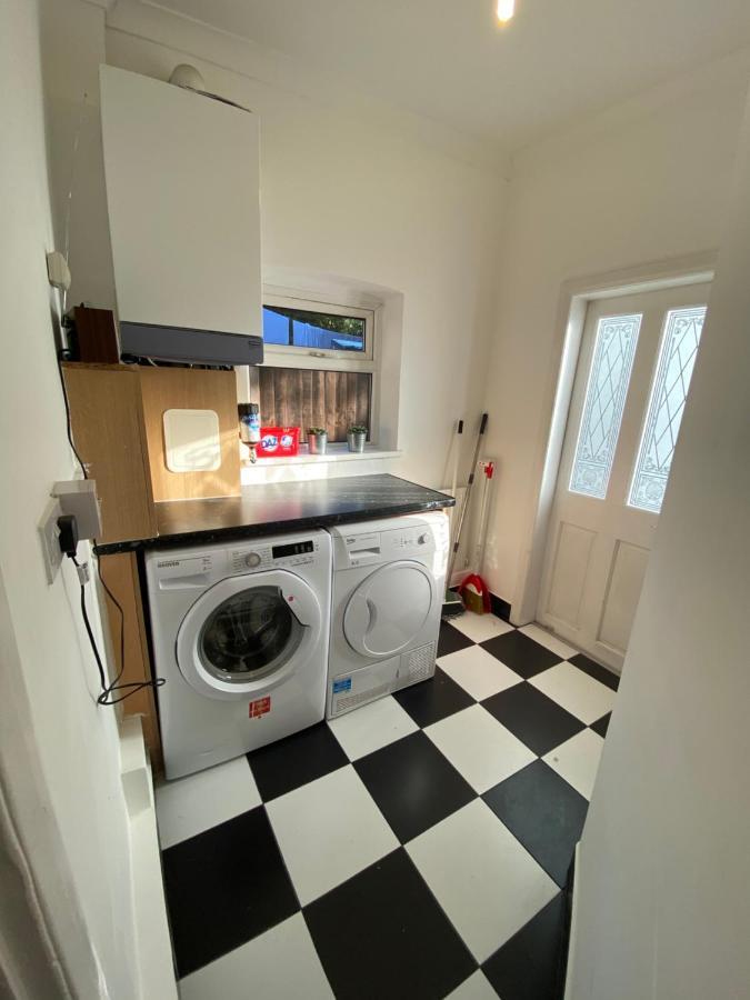 Central Stratford Cozy Double Room London Bagian luar foto