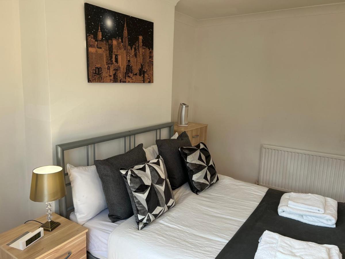 Central Stratford Cozy Double Room London Bagian luar foto