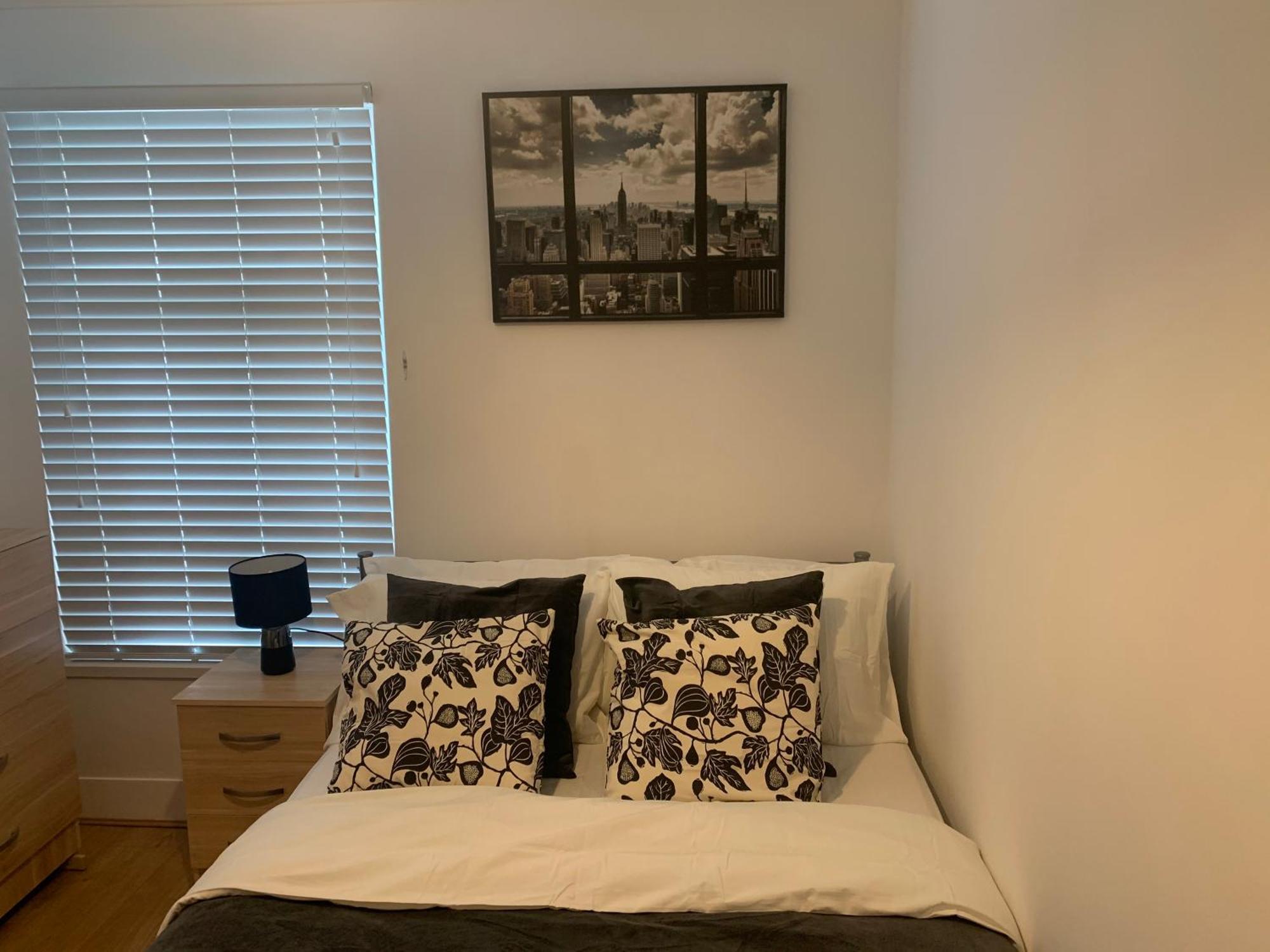 Central Stratford Cozy Double Room London Bagian luar foto